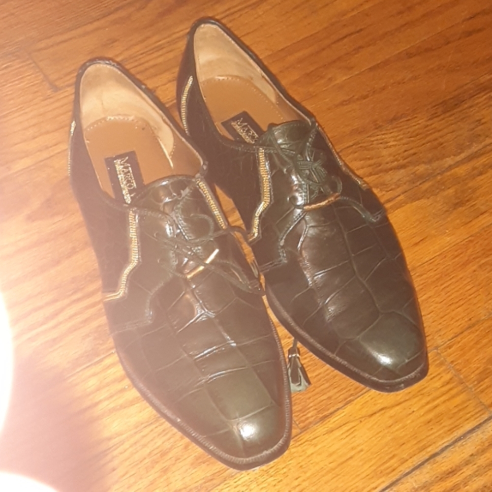 Dress shoes